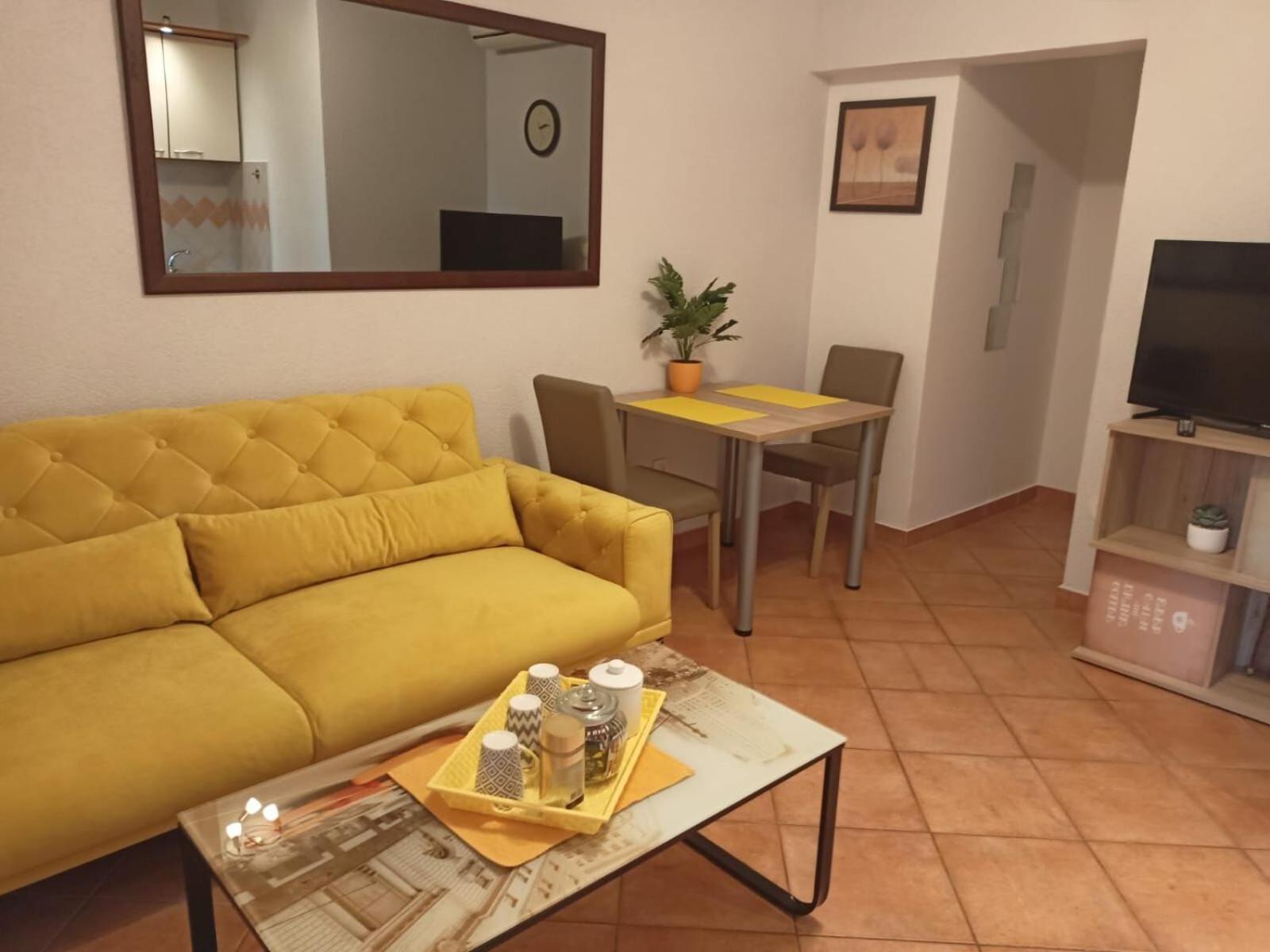 Apartment Piveta Trogir Exterior photo