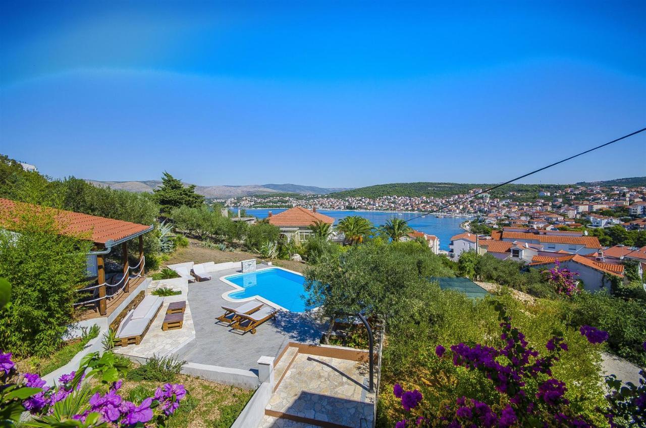 Apartment Piveta Trogir Exterior photo